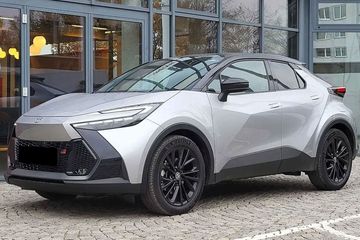 Toyota C-HR GR Sport 1.8 Hybrid Dynamic Force