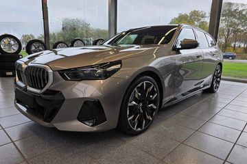 BMW Seria 5 Touring 520d xDrive M Sport
