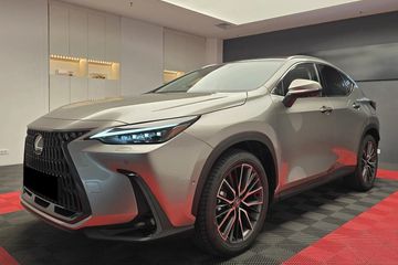 Lexus NX 450h+ Omotenashi AWD