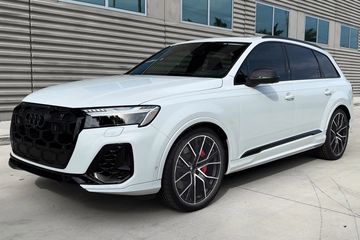 Audi Q7 SQ7 TFSI quattro
