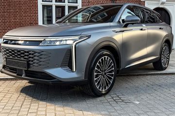 Omoda 9 1.5 Super Hybrid Exclusive AWD
