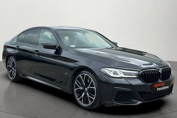 BMW Seria 5 M550i xDrive