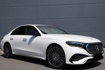 Mercedes E Klasa 220 d  4-Matic AMG