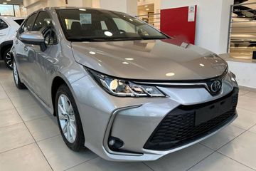 Toyota Corolla Comfort 1.5 benzyna