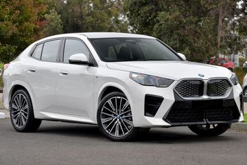 BMW iX2 eDrive20 M Sport