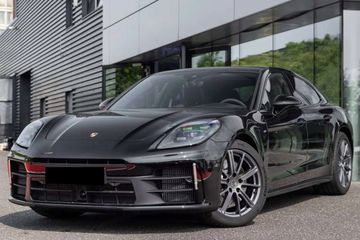 Porsche Panamera 4