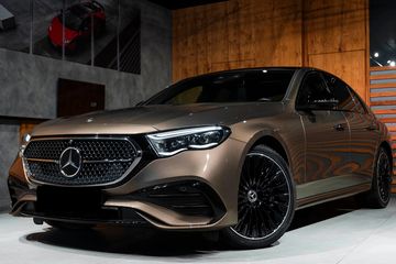 Mercedes Klasa E 220 d 4-Matic AMG