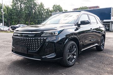 DFSK E5 Prestige 1.5  PHEV E-CVT