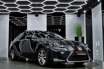 Lexus IS 300h Business Edition