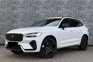 Volvo XC60 B5 AWD Ultra Black Edition