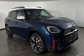 Mini Countryman JCW ALL4  Linia John Cooper Works