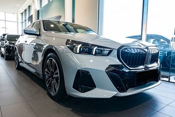 BMW Seria 5 520i M Sport