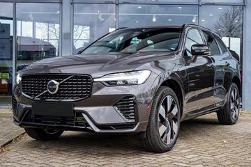 Volvo XC60 T8 Plug-In Hybrid AWD Ultra Dark