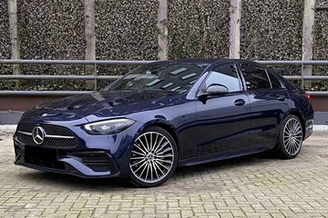 Mercedes Klasa C 200 4-Matic AMG