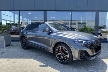 Audi Q8 TFSI e quattro