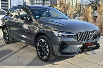 Volvo XC60 T8 Plug-In Hybrid AWD Ultra Dark aut