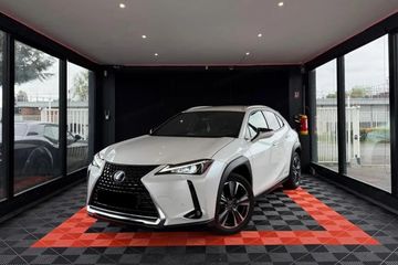 Lexus UX 300h Omotenashi 2.0 Hybrid