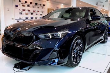 BMW Seria 5 520d M Sport