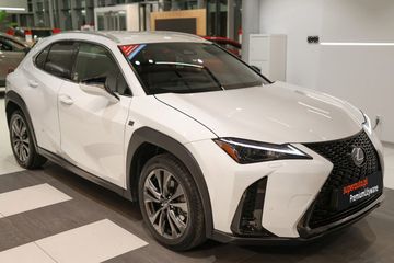 Lexus UX 300h F Sport Design AWD