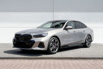 BMW Seria 5 520i M Sport