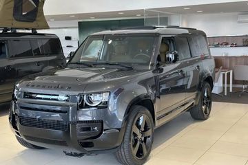 Land Rover Defender 130 3.0 D350 X-Dynamic HSE