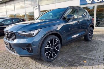 Volvo XC40 B4 Ultra Black Edition