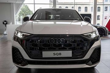Audi Q8 SQ8 TFSI quattro