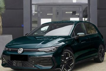 Volkswagen Golf R-Line Plus 1.5 TSI