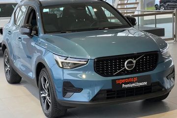 Volvo XC40 B4 Plus Black Edition aut