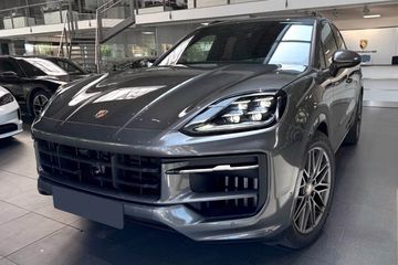 Porsche Cayenne E-Hybrid Black Edition