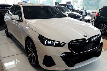 BMW Seria 5 520d xDrive M Sport