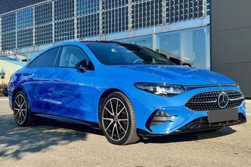 Mercedes CLA 220  4-Matic AMG Line