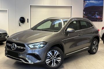 Mercedes GLA 220  4-Matic Progressive