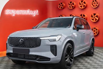 Volvo XC90 B5 AWD Ultra Black Edition