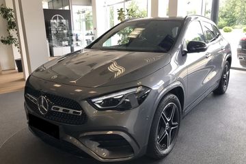 Mercedes GLA 220 4-Matic AMG Line