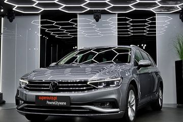 Volkswagen Passat 2.0 TSI Elegance DSG