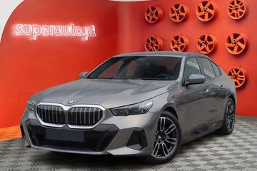 BMW Seria 5 550e xDrive M Sport