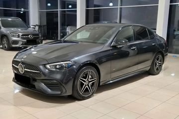Mercedes Klasa C 300 e  4-Matic AMG