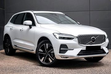 Volvo XC60 B5 AWD Plus Bright