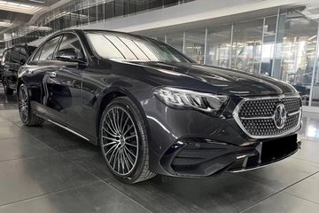 Mercedes Klasa E 220 d  4-Matic AMG