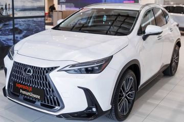 Lexus NX 350h Omotenashi AWD