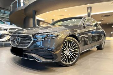 Mercedes E Klasa 220 d 4-Matic AMG