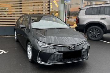 Toyota Corolla Comfort 1.5 benzyna