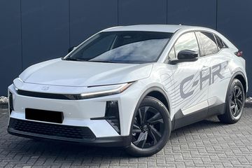 Toyota C-HR + Style BEV