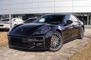 Porsche Panamera 4 E-Hybrid