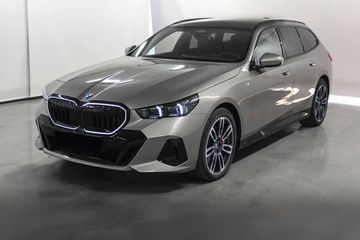 BMW Seria 5 Touring 520d xDrive M Sport