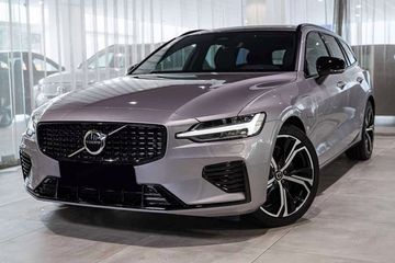 Volvo V60 T6 AWD Plug-In Hybrid Plus Dark