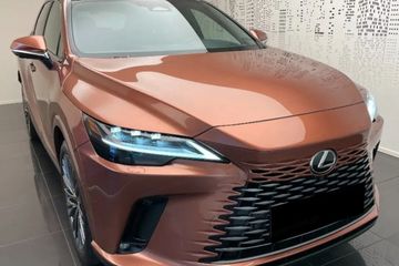 Lexus RX 350h Omotenashi