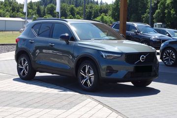 Volvo XC40 B3 Plus Dark