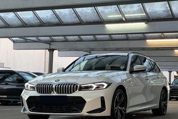 BMW Seria 3 Touring 320d xDrive M Sport